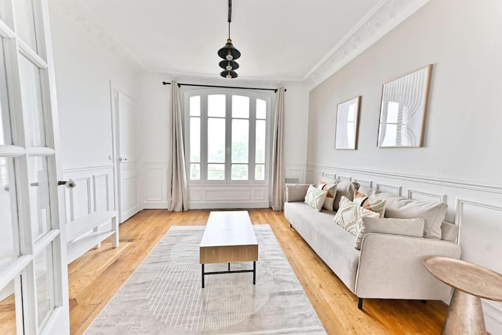 Posezení v ubytování Appartement Vue panoramique sur la capitale