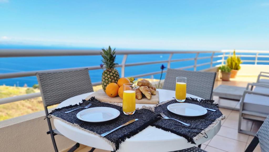 The Atlantic Lookout - balcony ocean view by LS