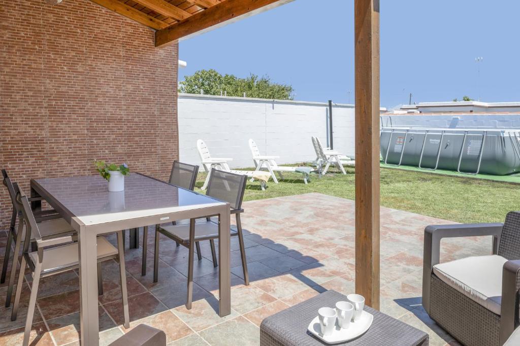 Patio nebo venkovní prostory v ubytování Villa Chani - Sólo familias