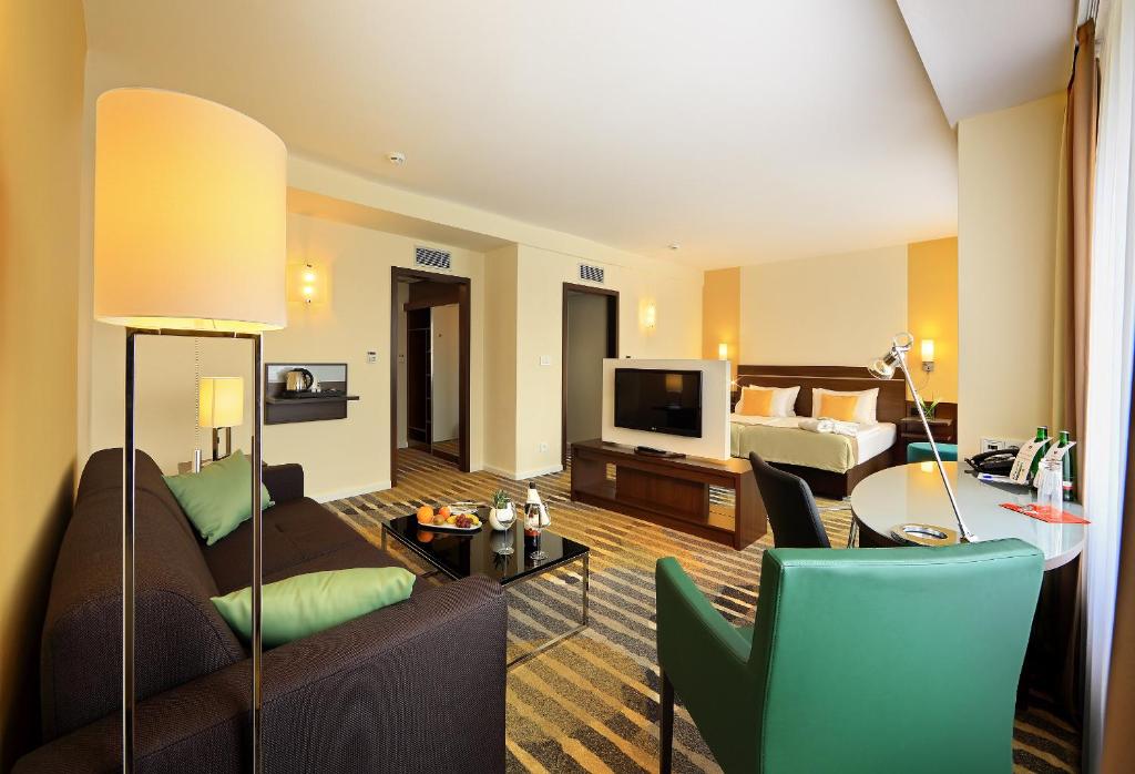 TV a/nebo společenská místnost v ubytování Hotel Duo