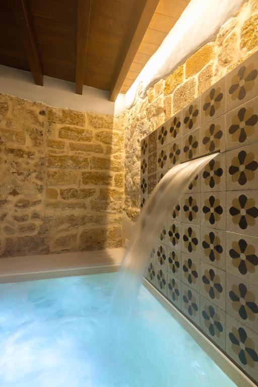 The swimming pool at or close to Locanda Sette Fate SPA e Solarium