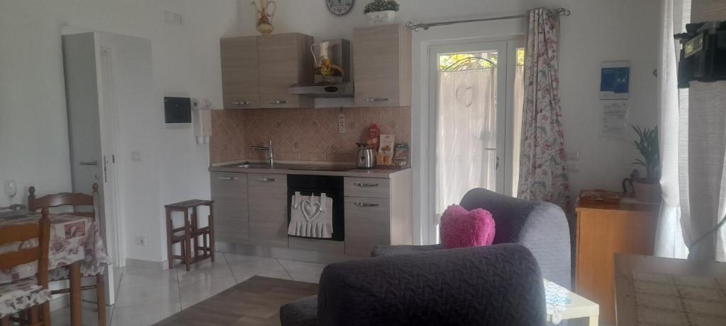 Cucina o angolo cottura di La Necussella