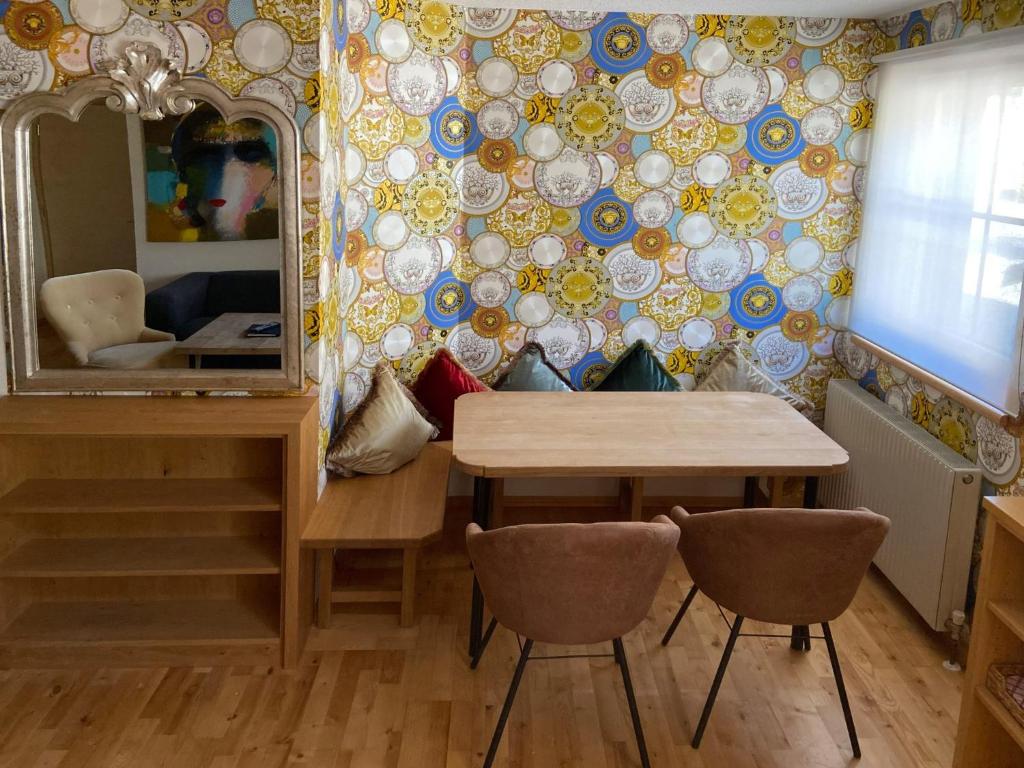 A seating area at Parseierblick