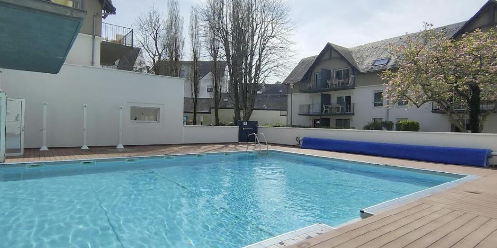 Bazén v ubytování T2 avec piscine en résidence 4 étoiles nebo v jeho okolí
