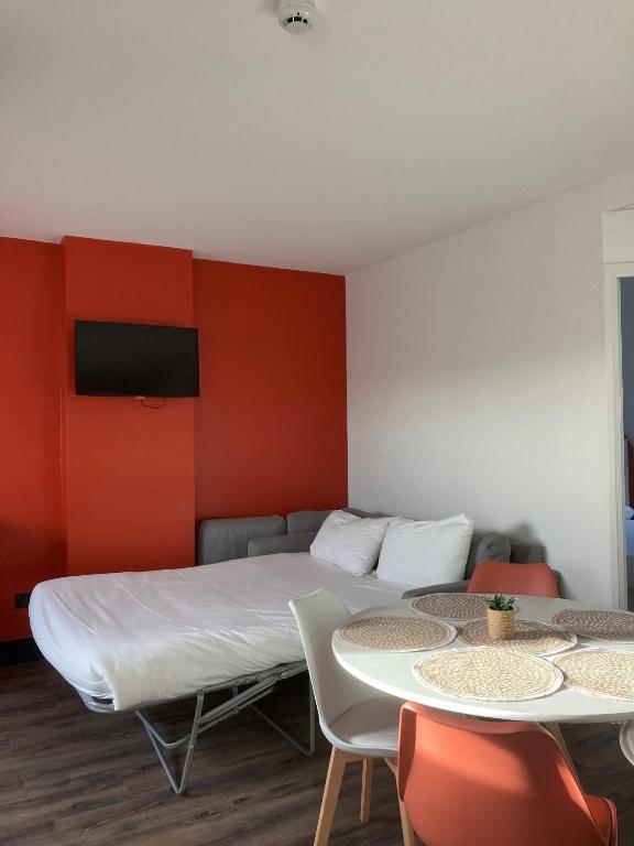 Brit Hotel Saint-Nazaire Centre - Superior Suite