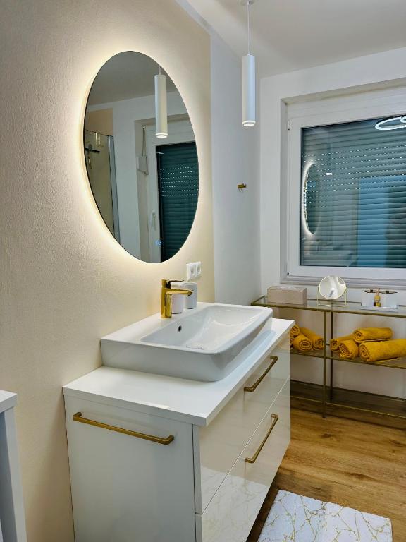 Fotografie z fotogalerie ubytování Ferienwohnung De luxe Kramer v destinaci Sattendorf