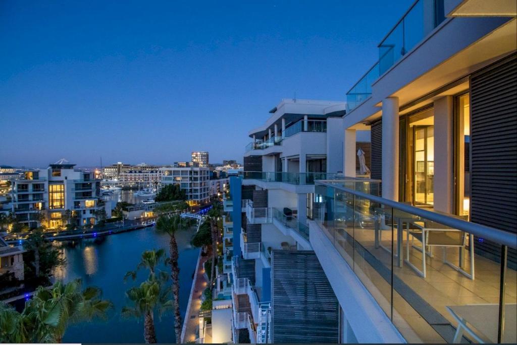 The Canal Three Bedroom Pool Duplex Penthouse 605 Cape Town updated the-canal-three-bedroom-pool-duplex-penthouse-605-cape-town-updated