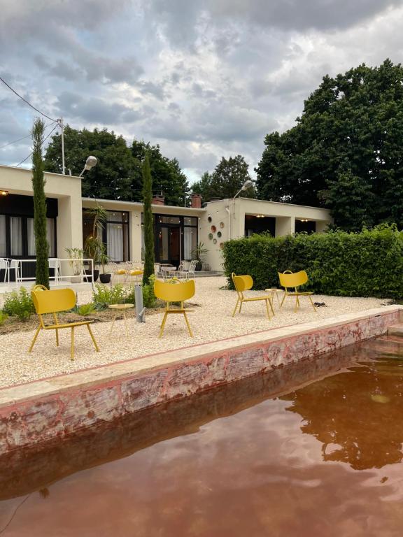 Johnny Motel 5904 Orosháza, Napsugár utca 122 kép - 1