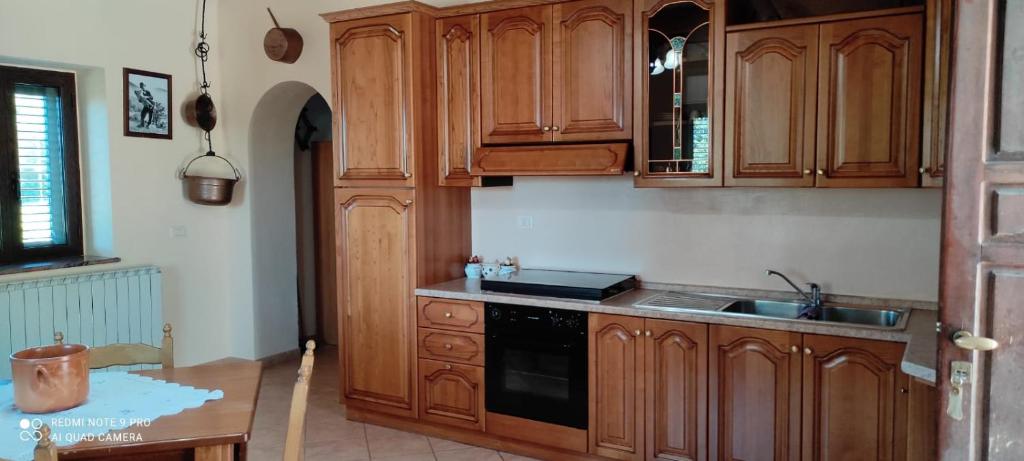 Kuchyň nebo kuchyňský kout v ubytování Agriturismo Acqua Bianca