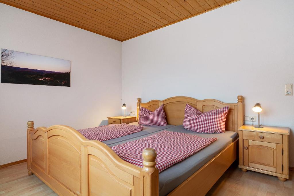 Postel nebo postele na pokoji v ubytování Grüner Ausblick