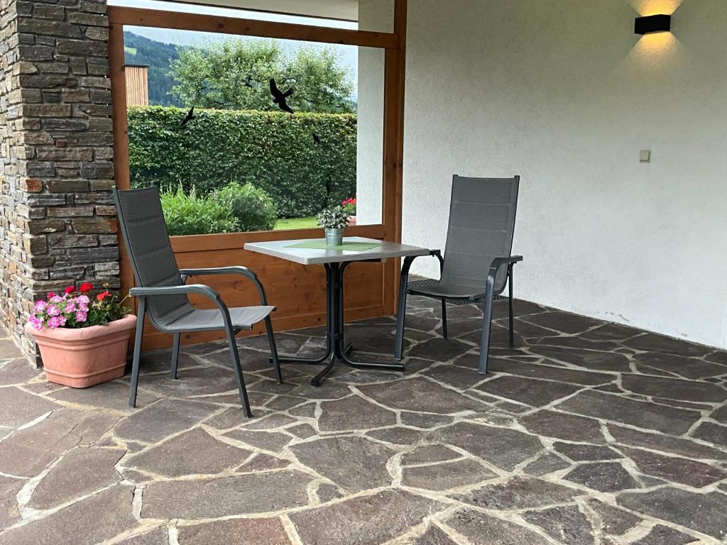 Patio alebo iná vonkajšia časť ubytovania Appartement Fischer