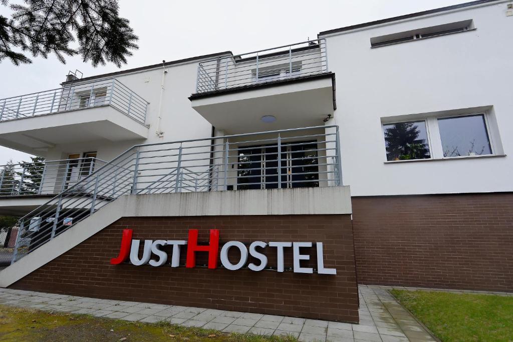 Budova, kde se hostel nachází