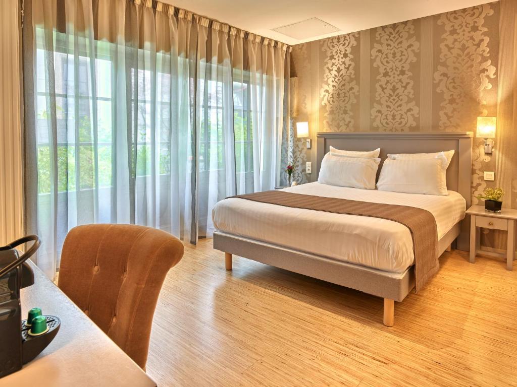 Hotel De Guise Nancy Vieille Ville - Chambre Double - Accès Personnes Handicapées