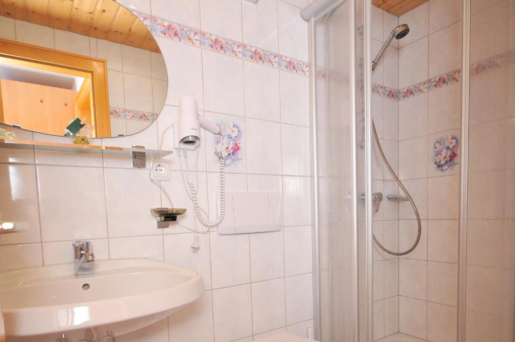 Koupelna v ubytování Hotel-Pension Faneskla