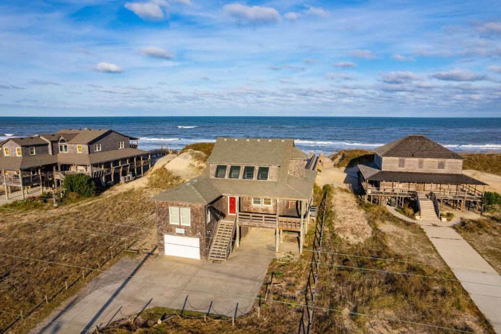 an aerial view of a house on the beach at NH333 Capt Brad's in Nags Head