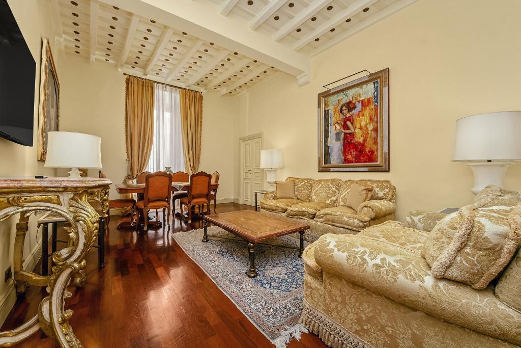 YCH-Bridgerton house a Campo de Fiori