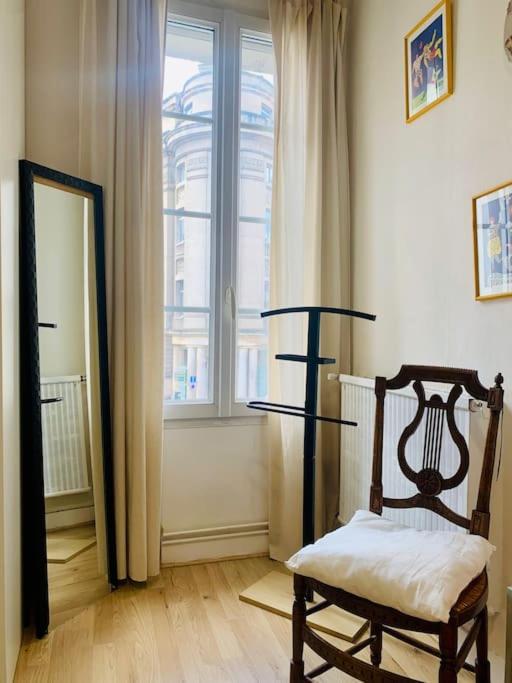 Un ou plusieurs lits dans un hébergement de l'établissement Maison de ville au Cœur d'Angoulême- 2 chambres-Wifi- Cosy - Idéal de 1 à 6 Personnes - conciergerie J&N