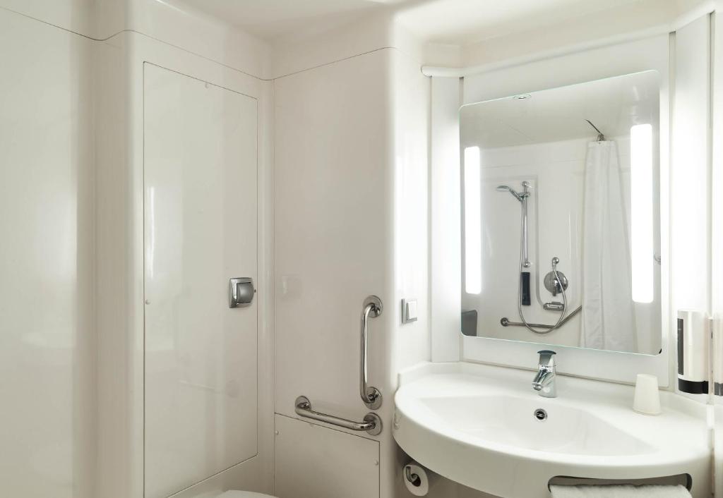 B&B HOTEL Orly Rungis Aéroport 3 étoiles - 双人间 - 带无障碍设施