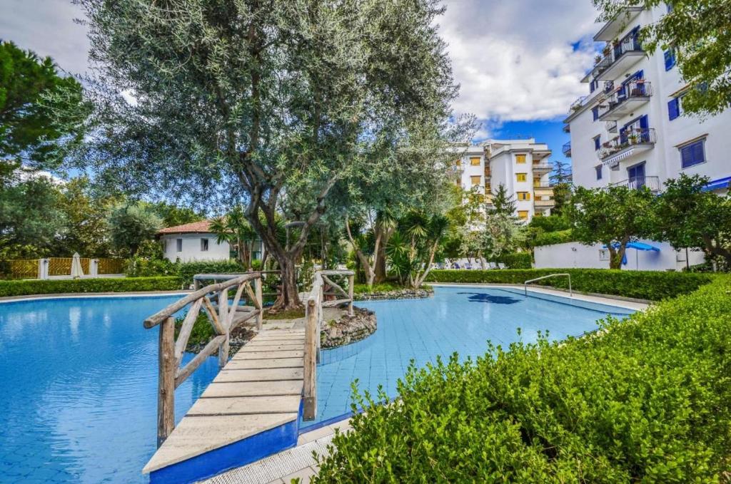 Bazén v ubytovaní Sorrento Rooms alebo v jeho blízkosti