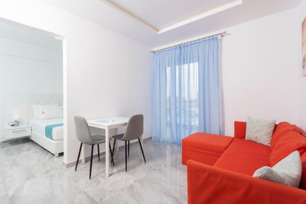 Asterias Premium Holiday Apartments - 9