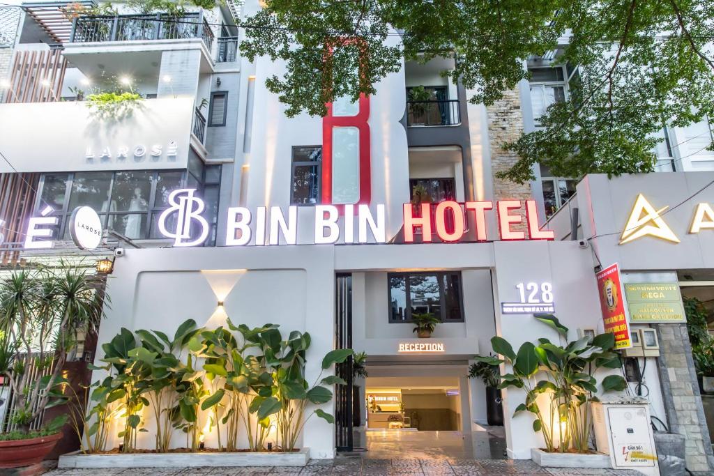 Bangunan di mana terletaknya hotel