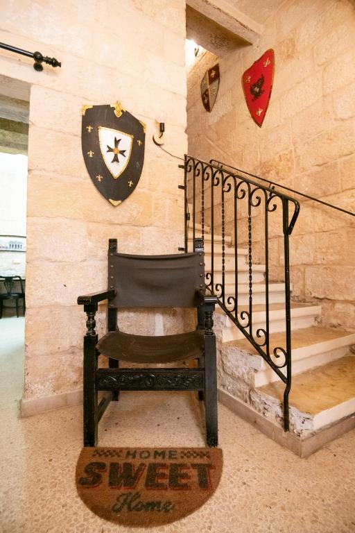 Fotografie z fotogalerie ubytování Sliema Townhouse for 12, July Deal, Historic Charm, Steps to Seafront View & Bars & Promenade v destinaci Sliema