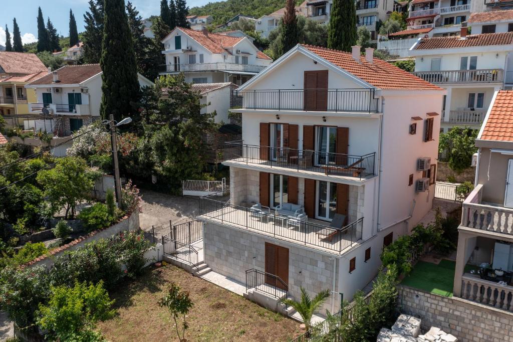 Budova, kde se apartmán nachází