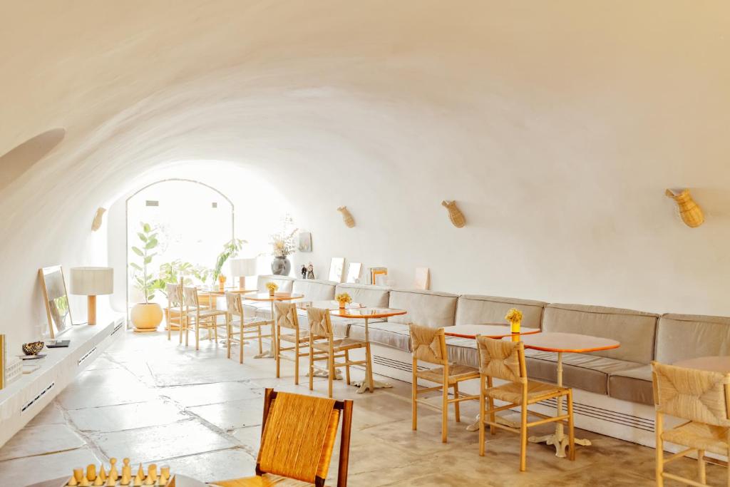 Posezení v ubytování Le Moulin, Lourmarin, a Beaumier Hotel
