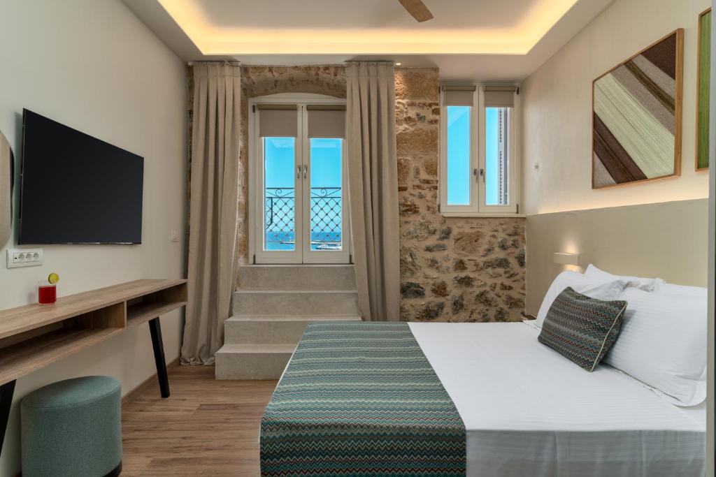 YeeOn Boutique Hotel, Gythio - Historic Hotels of Europe - Deluxe Double Room With Balcony And Sea View