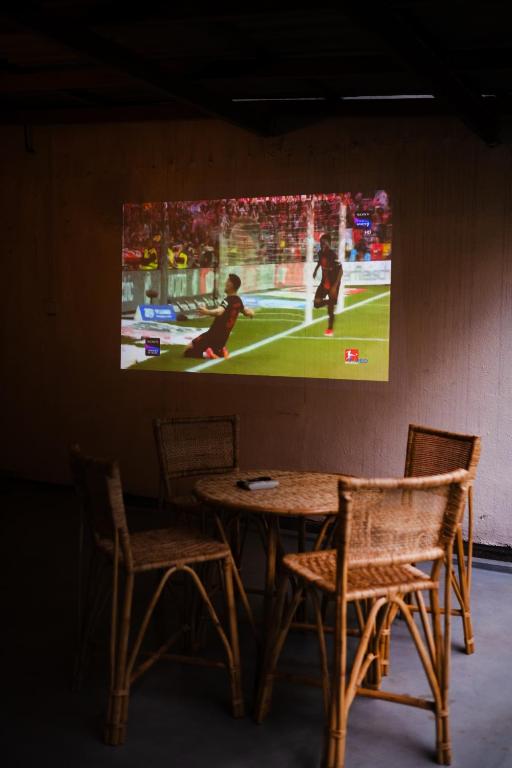 TV a/nebo společenská místnost v ubytování Bunkalow