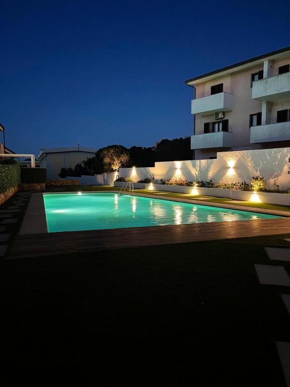 Cozy House with garden & pool