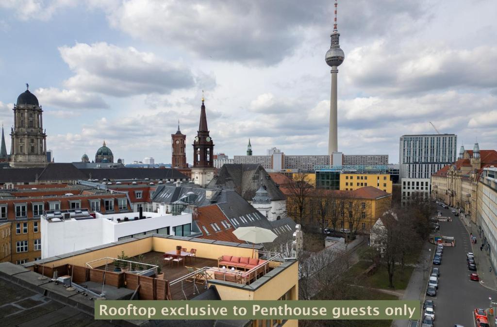 Nespecifikovaný výhled na destinaci Berlín nebo výhled na město při pohledu z hotelu