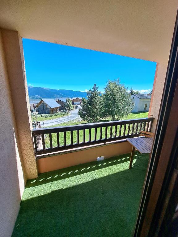 Balkón nebo terasa v ubytování Studio cabine 4 couchages, vue face aux montagnes