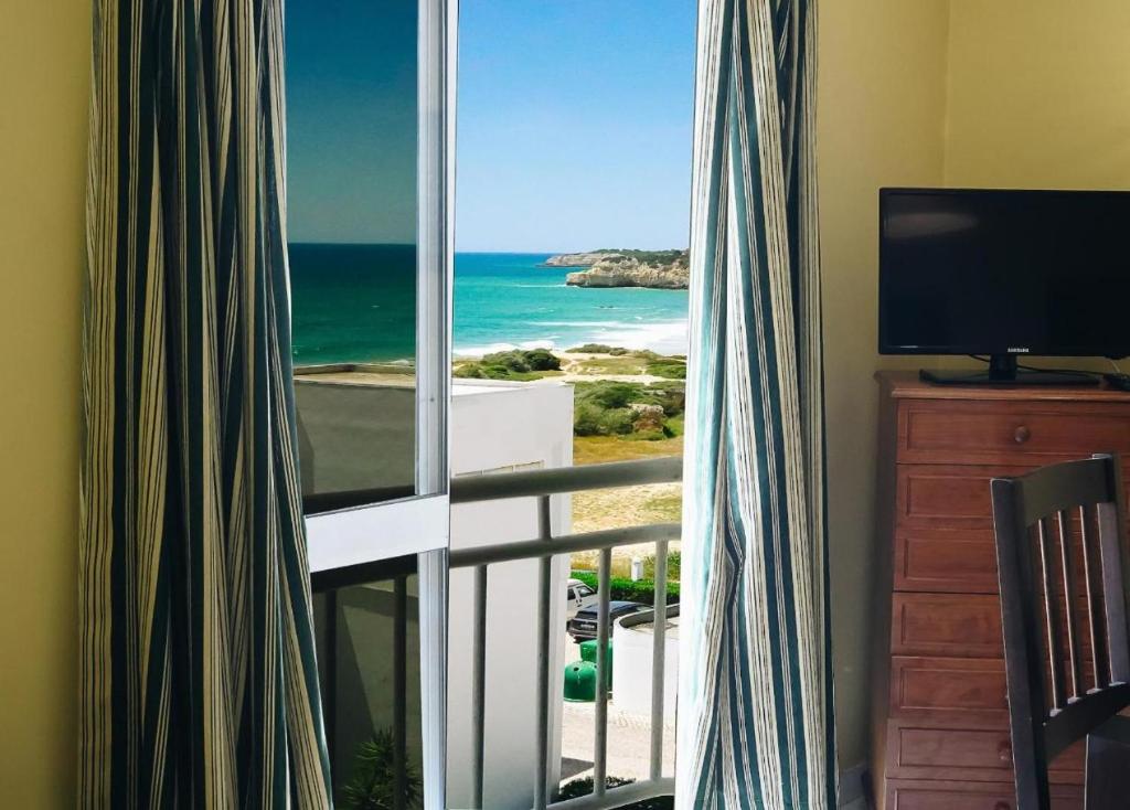 Sea view 5C