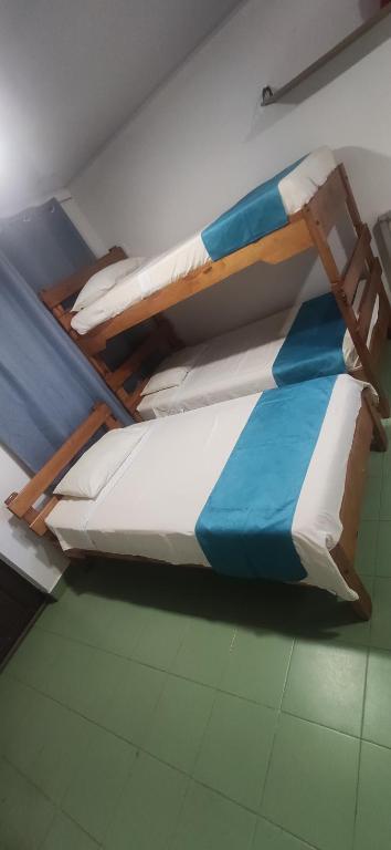 Letto o letti in una camera di Sarie Bay Inn