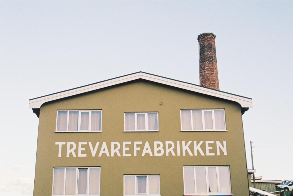 Fotografie z fotogalerie ubytování Trevarefabrikken v destinaci Henningsvaer
