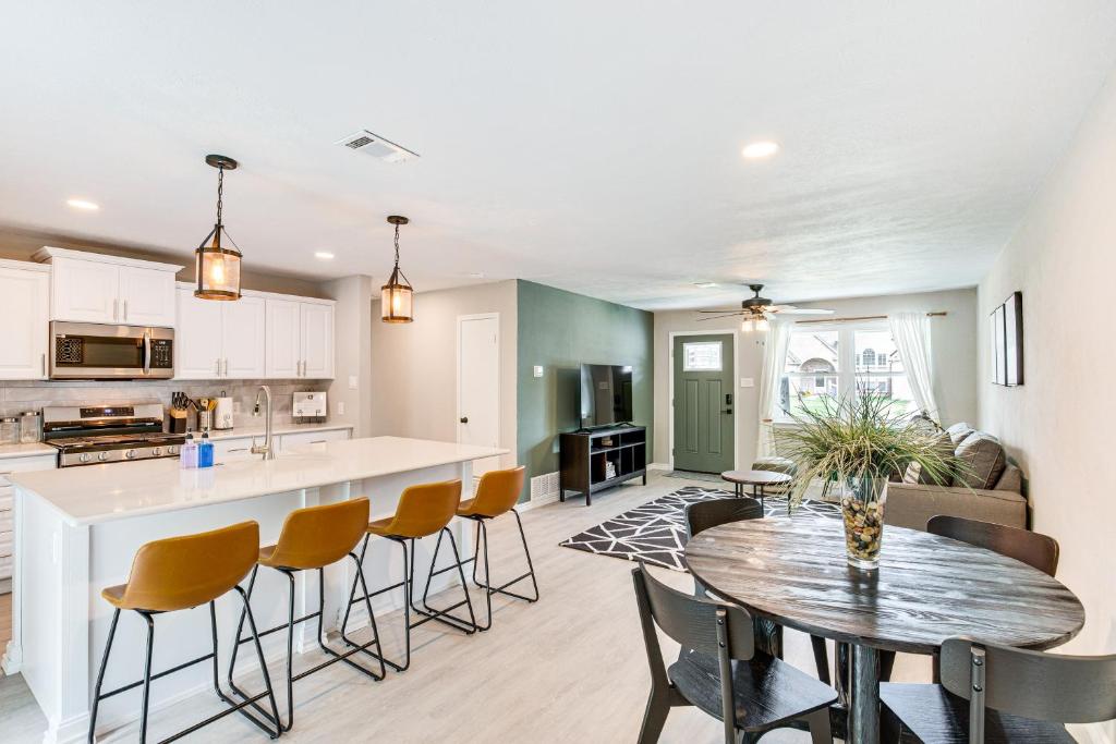 Little Elm Home Walk to Lewisville Lake!, Little Elm Updated 2024 Prices