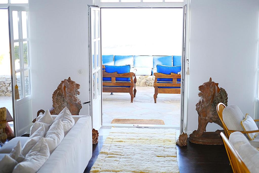 Posezení v ubytování VILLA NAUTILIA - Luxury Suites and Cottages