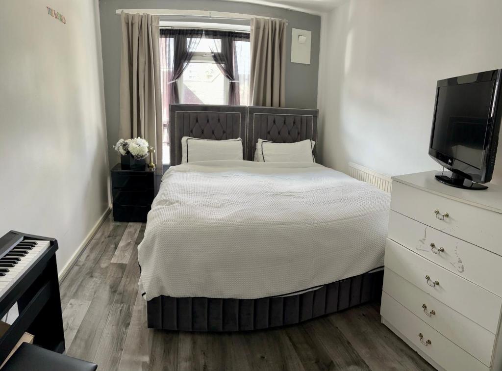 Cosy Room by Excel, Emirates Cable Car, 02Arena