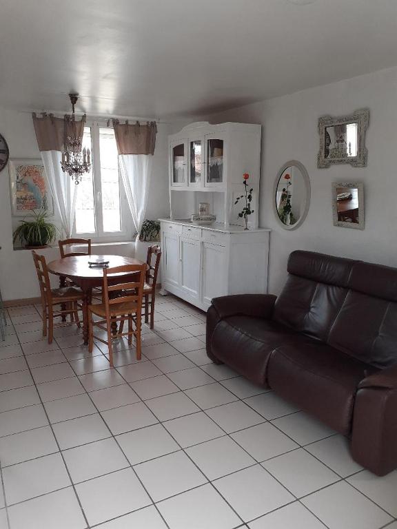 Posezení v ubytování Maison du Charron