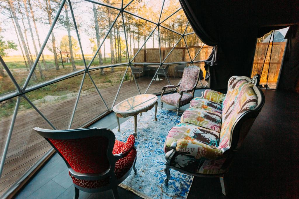 Posezení v ubytování Moncastro Glamping