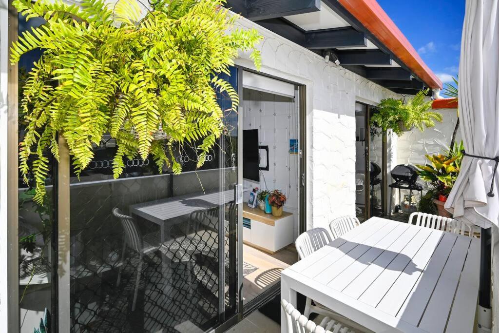 Balkón nebo terasa v ubytování Beachfront 1BR, Loft - Surf, Cafe, Relax