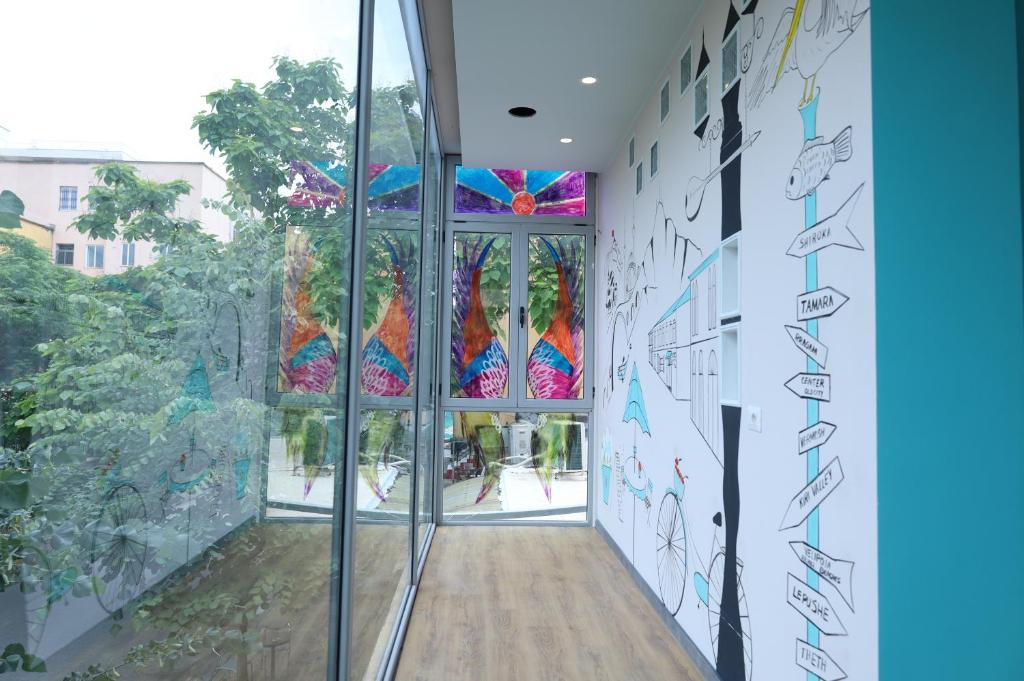 Φωτογραφία από το άλμπουμ του Hostel 90pods & C O working στη Σκόδρα