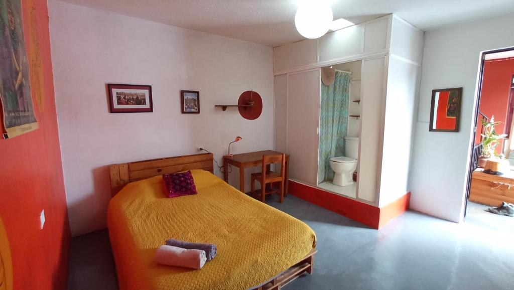 Casa Huipil - Double Room With Private Bathroom