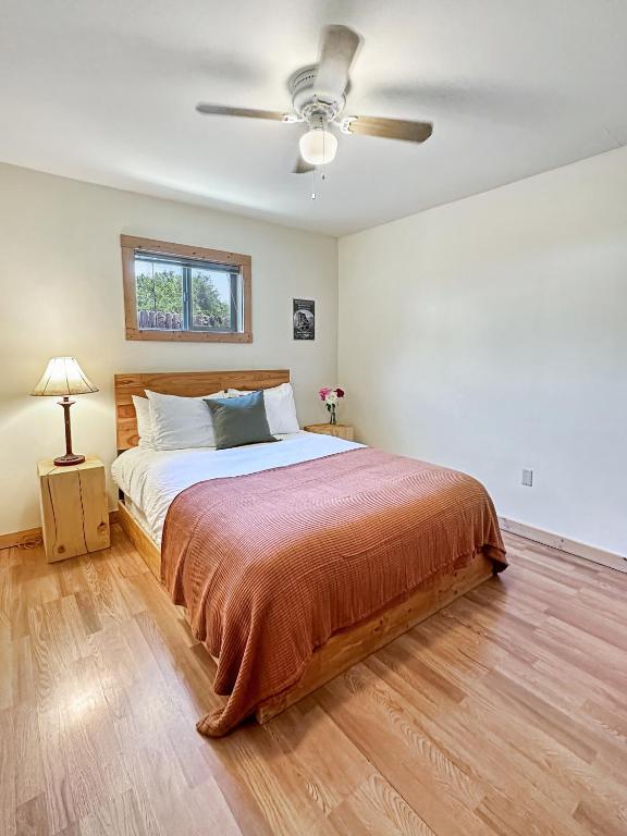 Rocky Mountain Inn - Deluxe Family Room