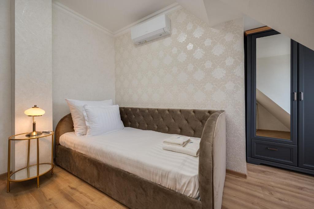 Prestige Central Apartments - Two-Bedroom Apartment