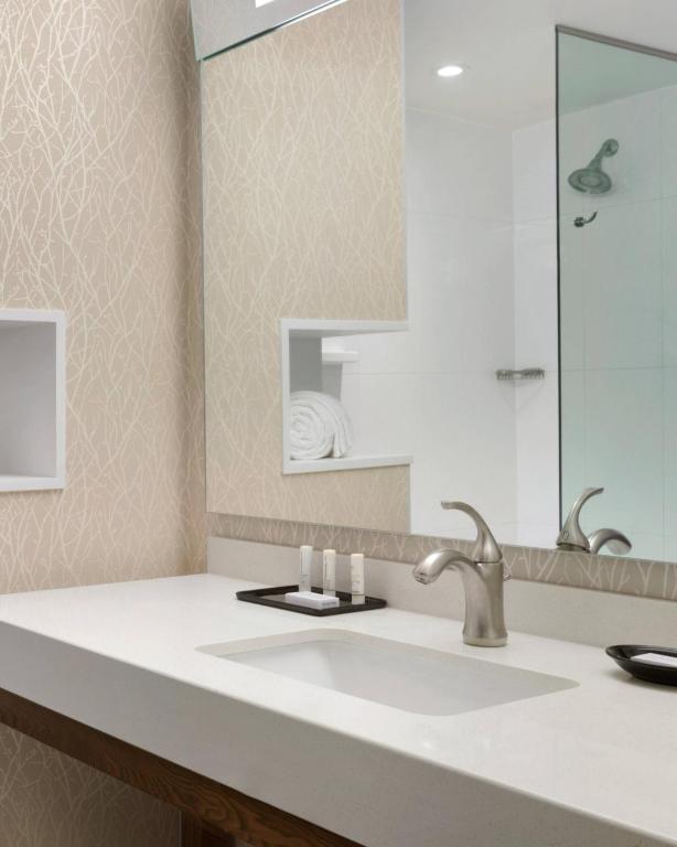 Courtyard by Marriott Toronto Mississauga/West - Resim 4