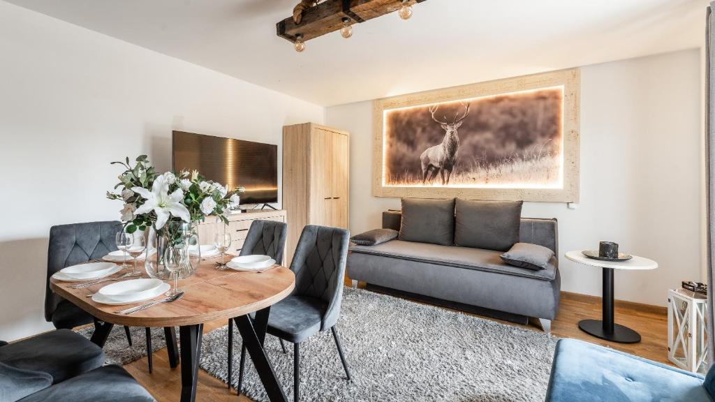 Posedenie v ubytovaní Aparthotel Delta Białka