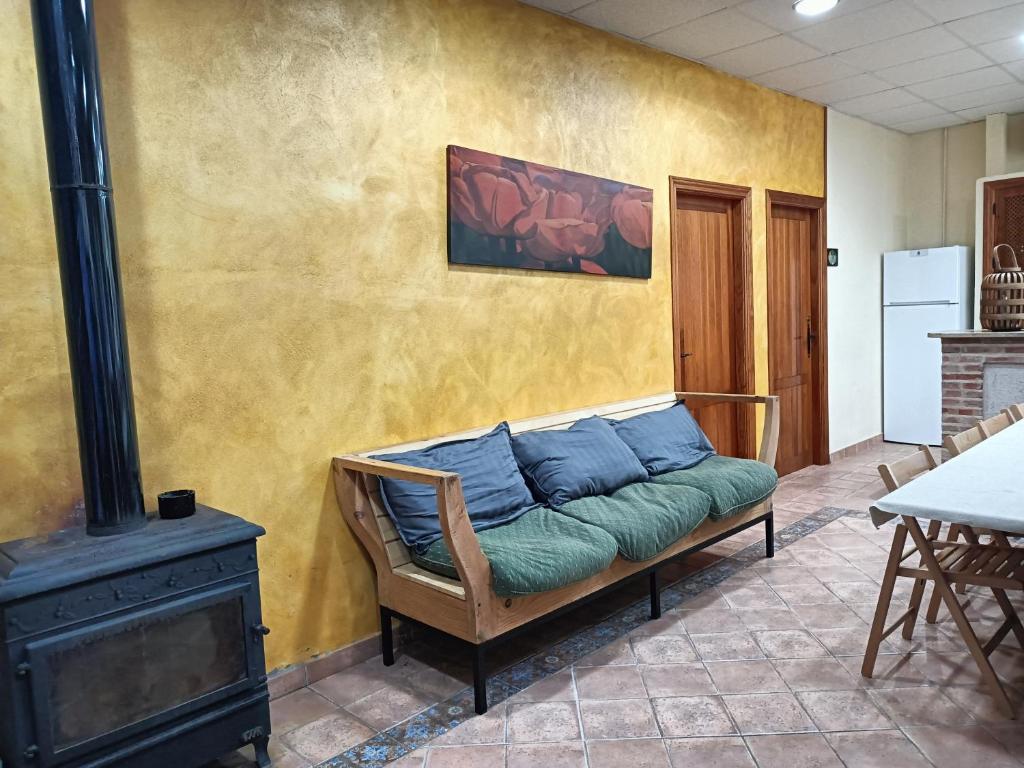 A seating area at La Venta de las Estrellas Casas Rurales