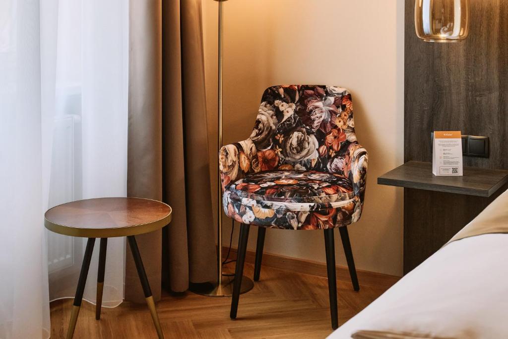 Urban Rooms Rathaus - Self Check-In - Resim 5